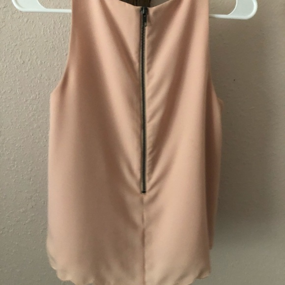 MM Couture scalloped edge peach blouse - Picture 4 of 4